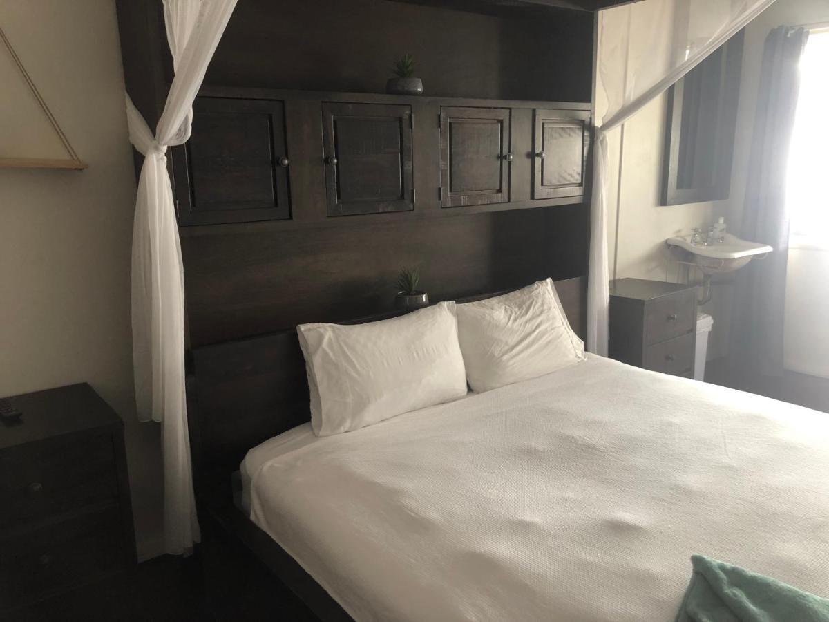 The Of Wales Hotel 2*